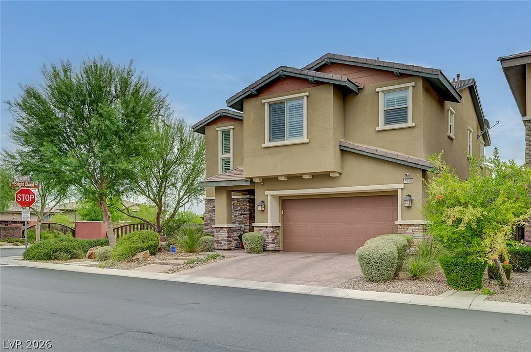 4 bed, 3.5 bath, 2519 sqft, $5,600 — Photo 2