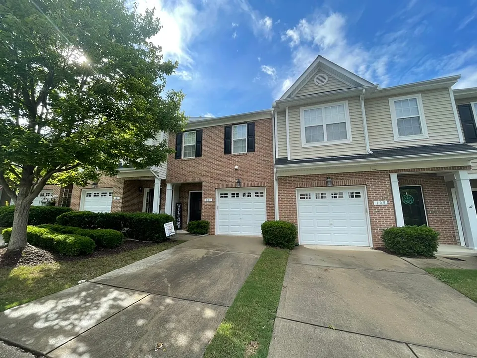 107 Fanwood Ct