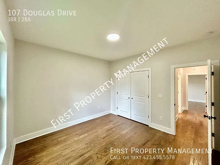 107 Douglas Dr — Photo 13