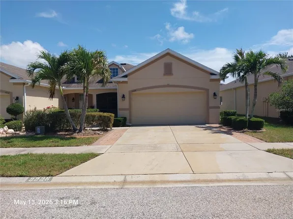 2228 Parrot Fish Dr, Holiday, FL 34691