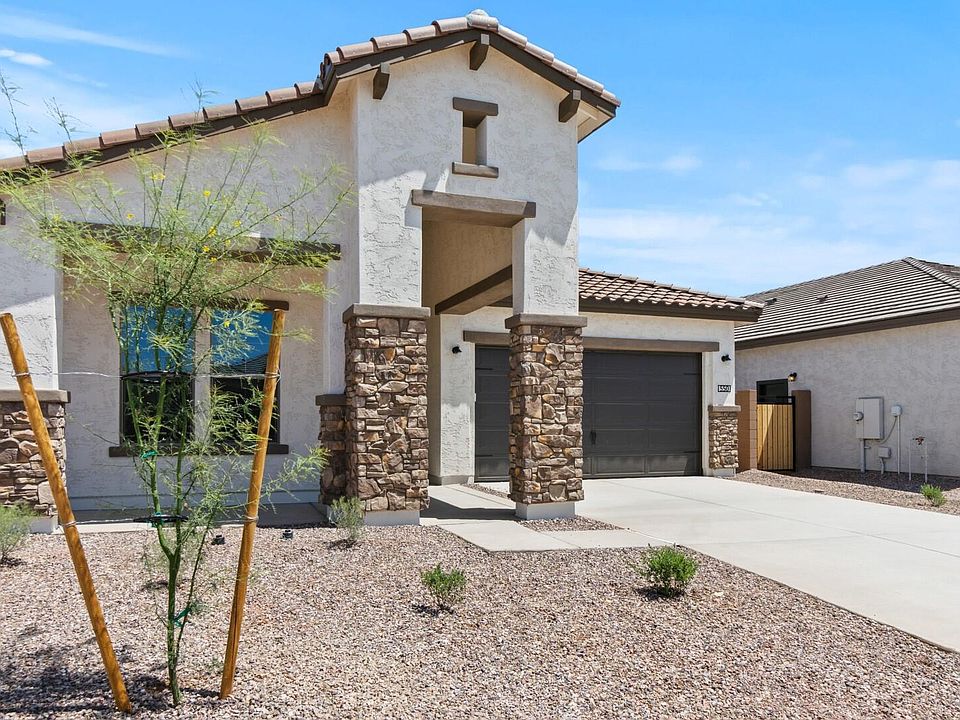 1st image of 550 E Aurora Drive