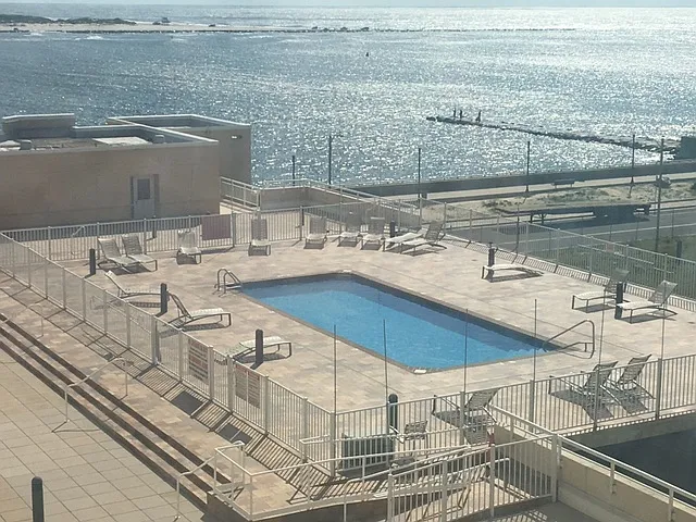 Ocean Terrace Condominiums — Photo 5