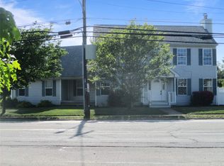 78 Indian Head Rd, Kings Park, NY 11754