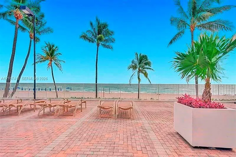 2301 S Ocean Dr #1606