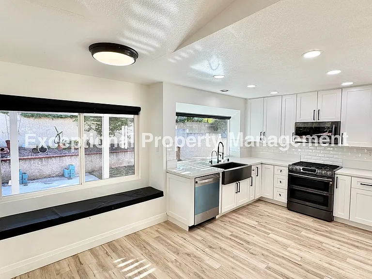 6369 Barsac Pl — Photo 6