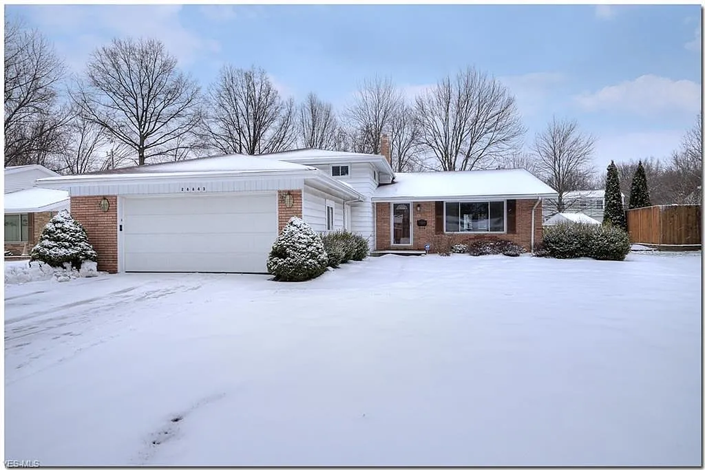 26643 Fairfax Ln photo 1