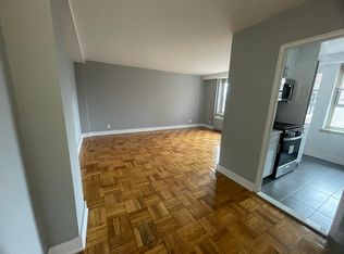 69-01 197th St #10C, Fresh Meadows, NY 11365