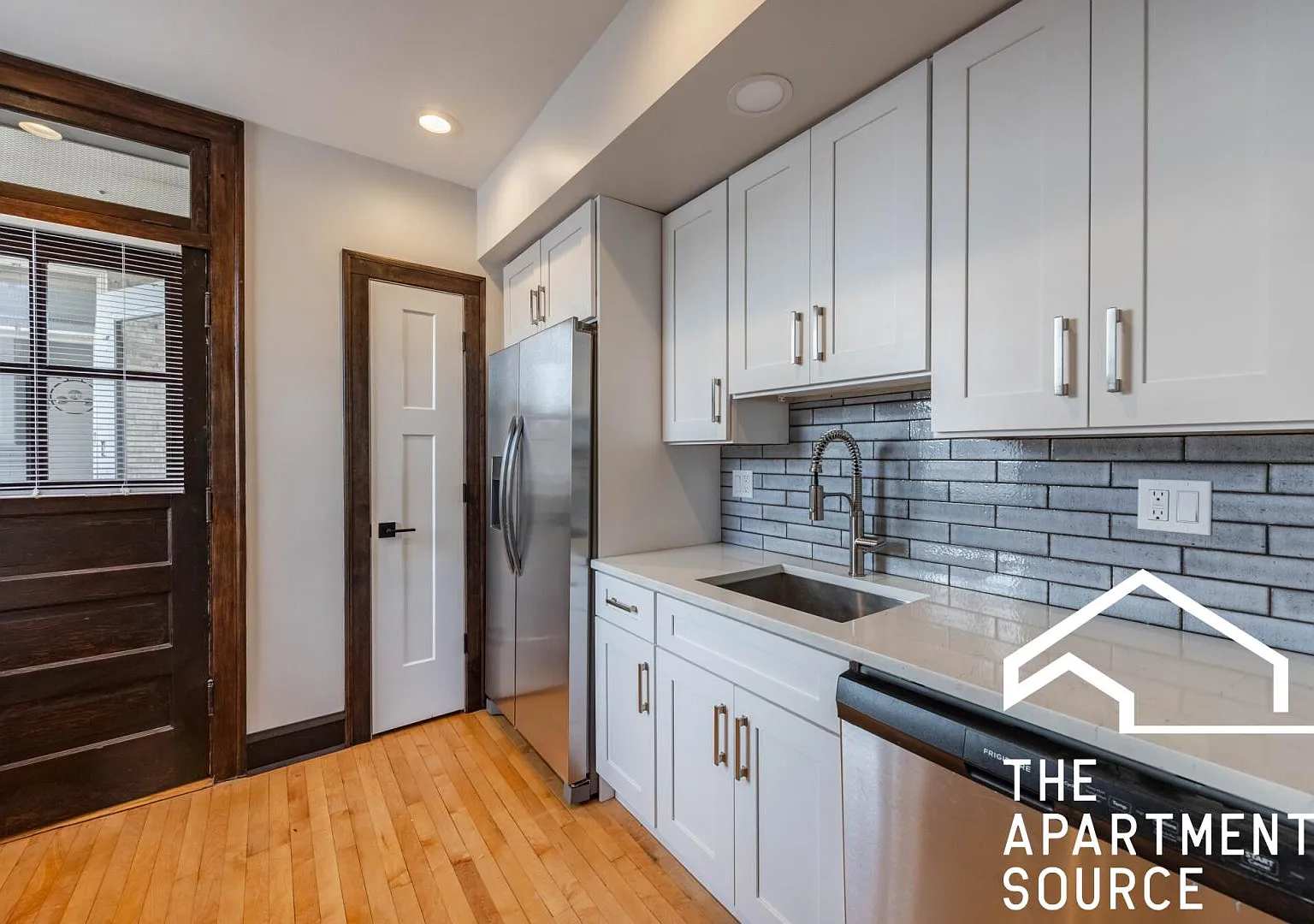6409 North Talman Avenue #301 — Photo 3