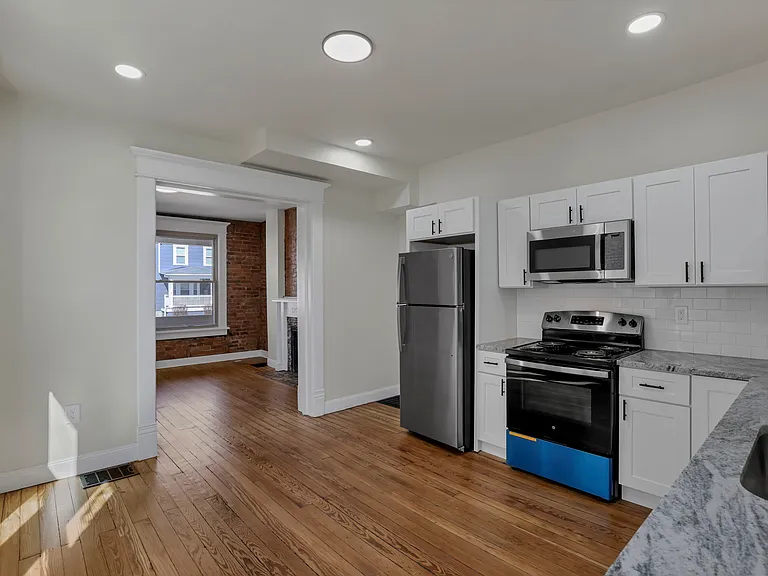 407 Hanford St #407 — Photo 6