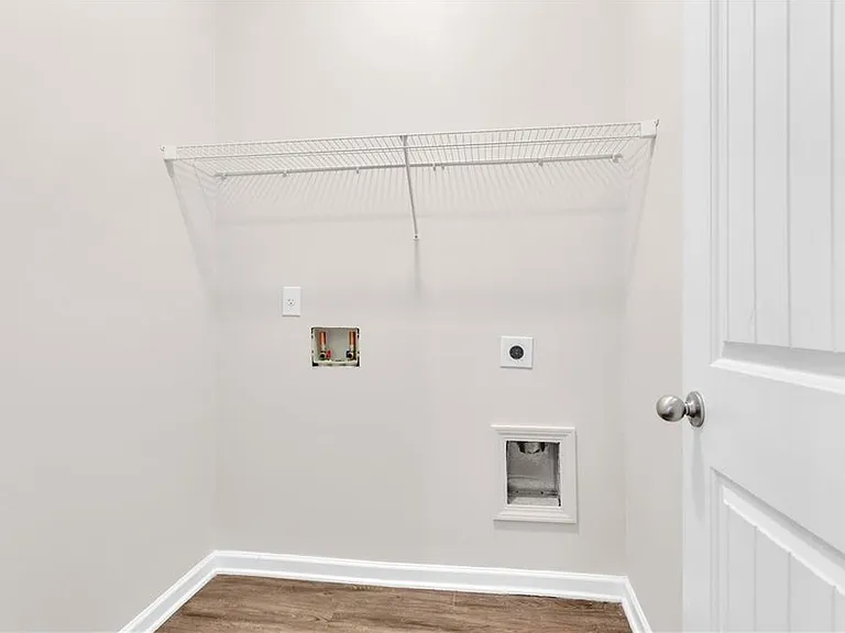 4488 Ravenwood Dr — Photo 27