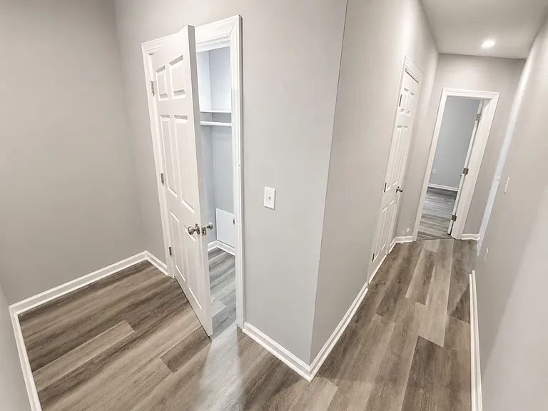 3041 W Berks St — Photo 13