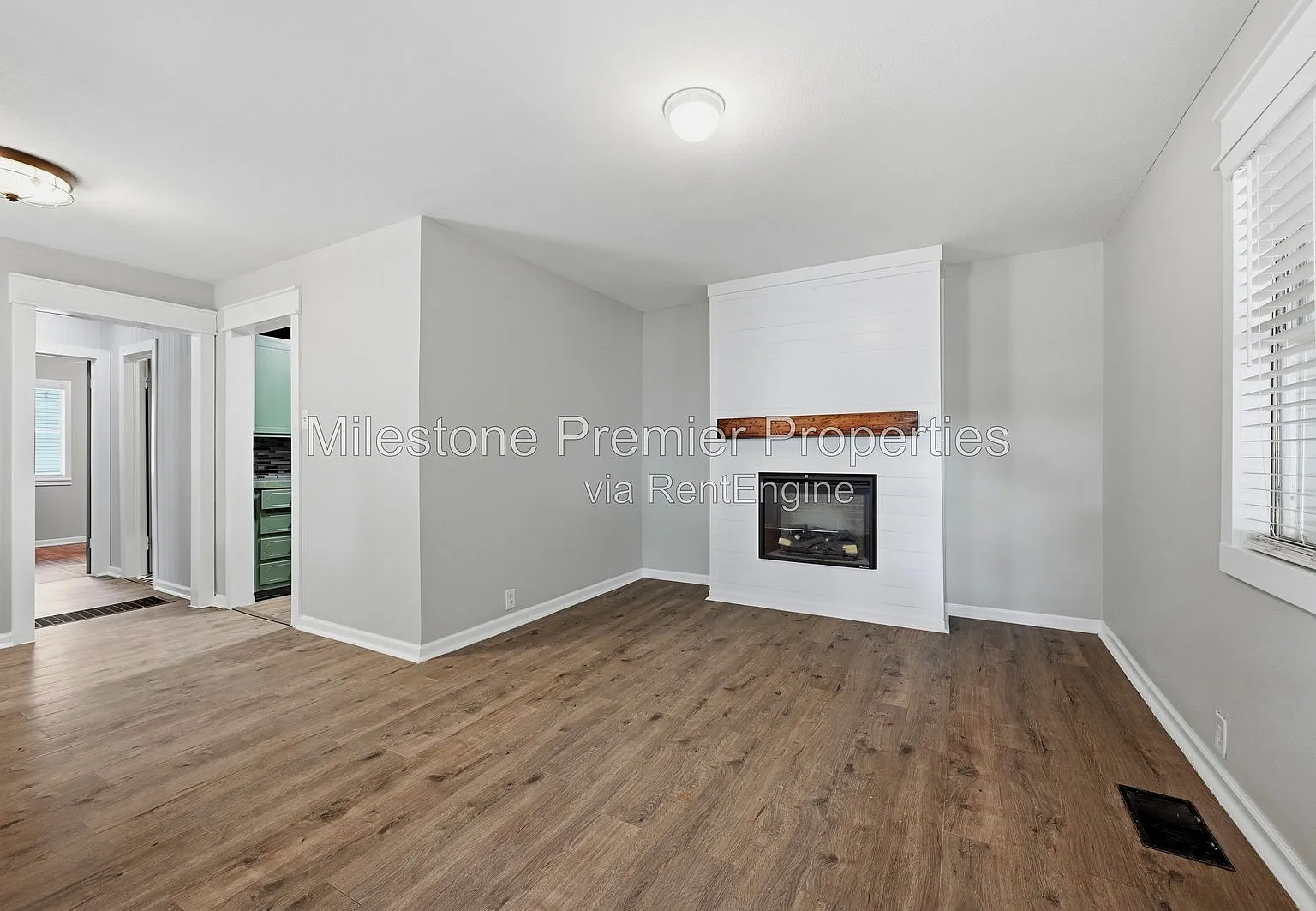 3 bed, 2.0 bath, 1328 sqft, $1,500 — Photo 4