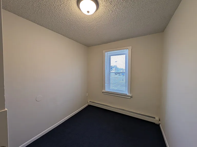 46 N Connecticut Ave — Photo 20