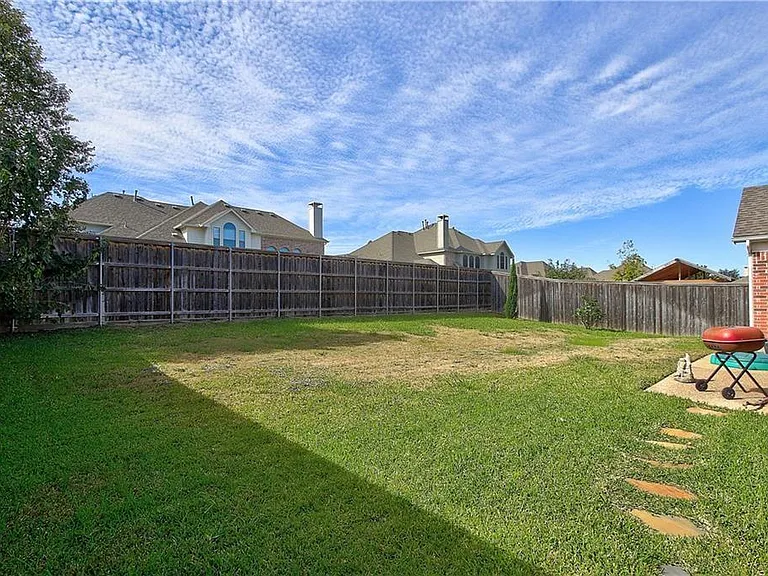 6917 Shady View Ct — Photo 7