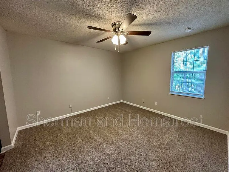 212 Commons Dr #212 — Photo 5
