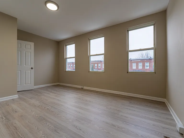 3220 Lyndale Ave — Photo 10