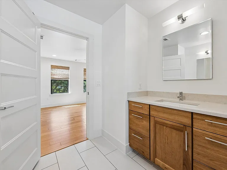 4506 Russell Dr #B — Photo 18