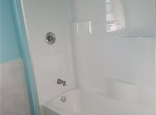 67 Lamson St, West Haven, CT 06516