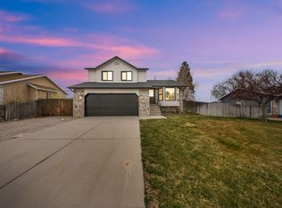 3752 W Valleywest Dr, West Jordan, UT 84088