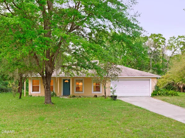 24609 W Lloyd St, Astor, FL 32102