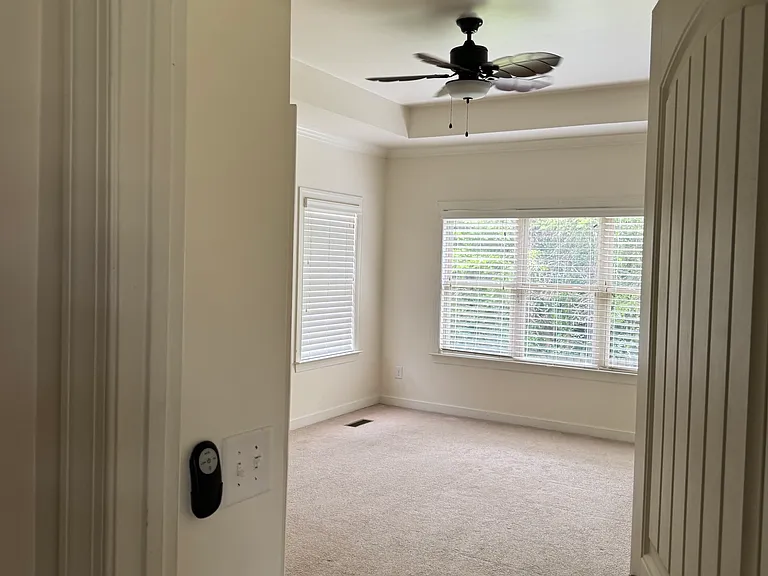 6121 Clubhouse Dr — Photo 10