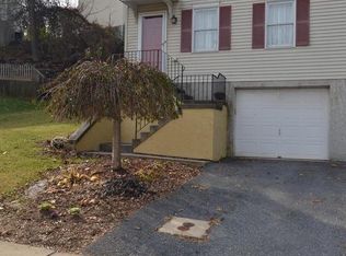 424 Grove Ave, Mohnton, PA 19540