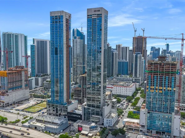 20 NE 11th St, Miami, FL