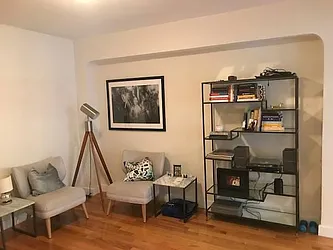 Rented by R New York