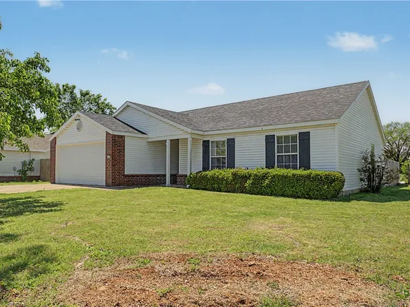 1100 Tunbridge Dr, Bentonville, AR 72712