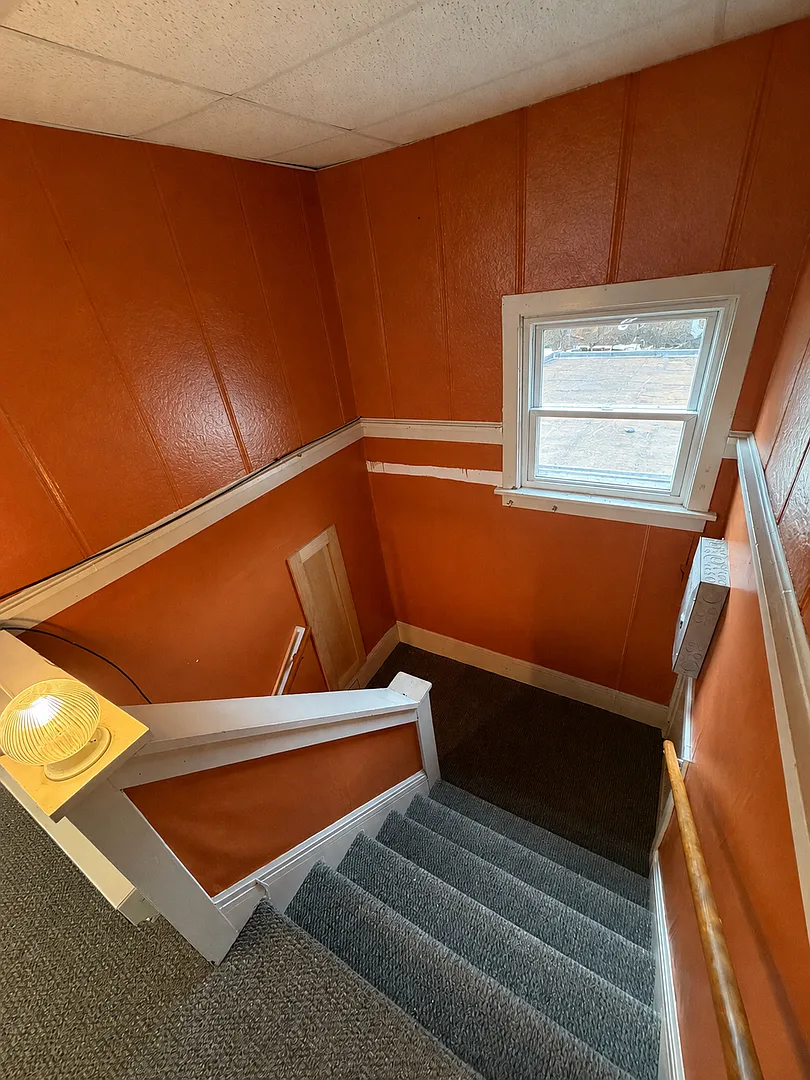 4428 E Superior St — Photo 2