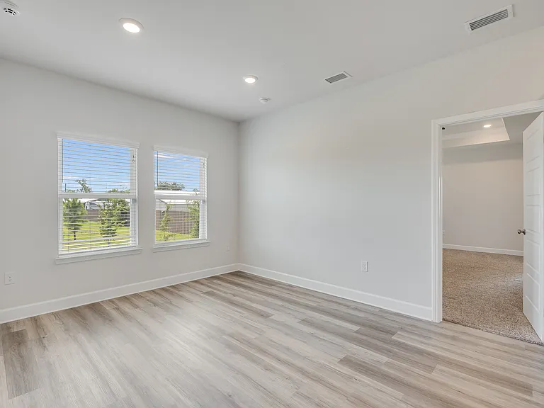 30520 Willie Dr — Photo 11