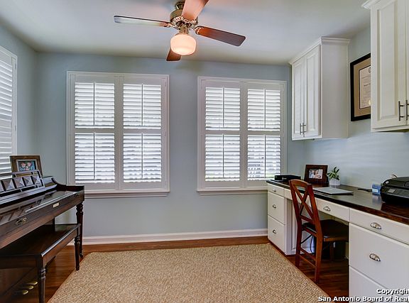 5th image of 107 Larkwood Dr