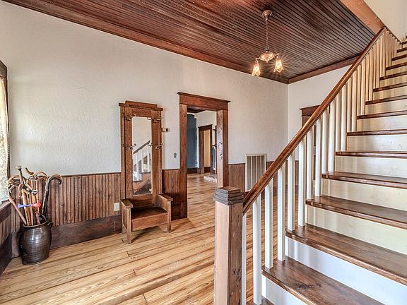 11th image of this home