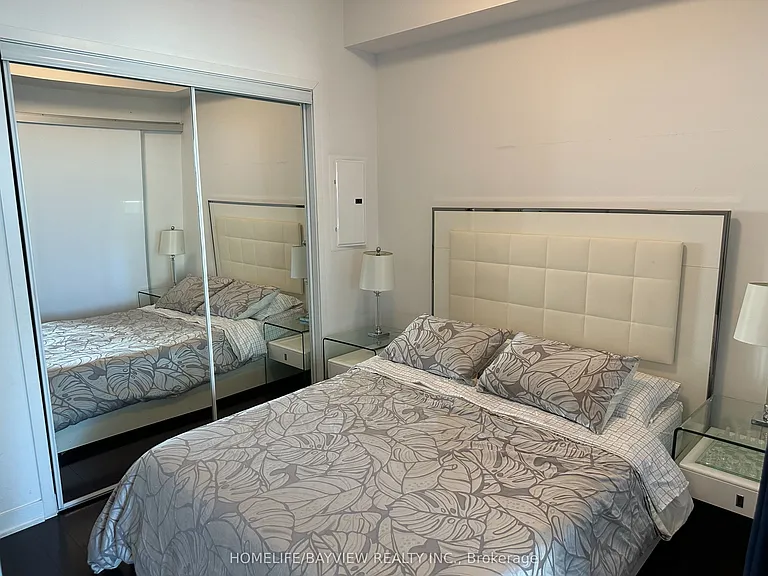14 York St #2701 — Photo 5