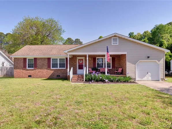 109 Debbie Ln, Newport News, VA 23602