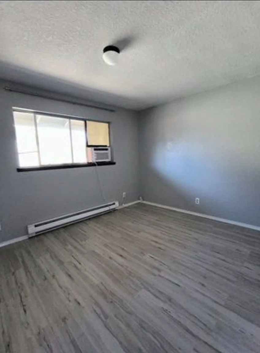 2 Bed 1 bath Apartment at the heart of Roseburg near to schools and hospitals — Photo 4