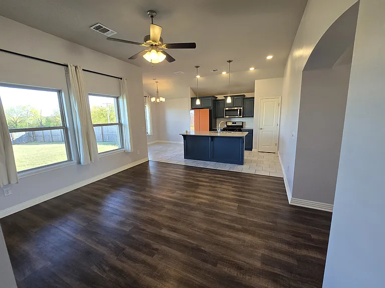 1309 S Landry Ln — Photo 9