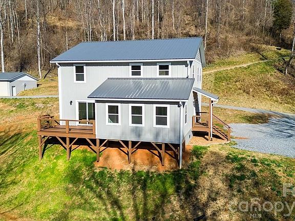 5th image of 175 Trinity Dr