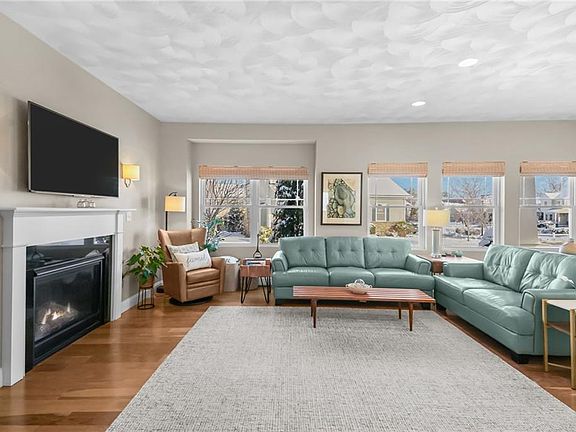 5th image of 32 Morningside Dr