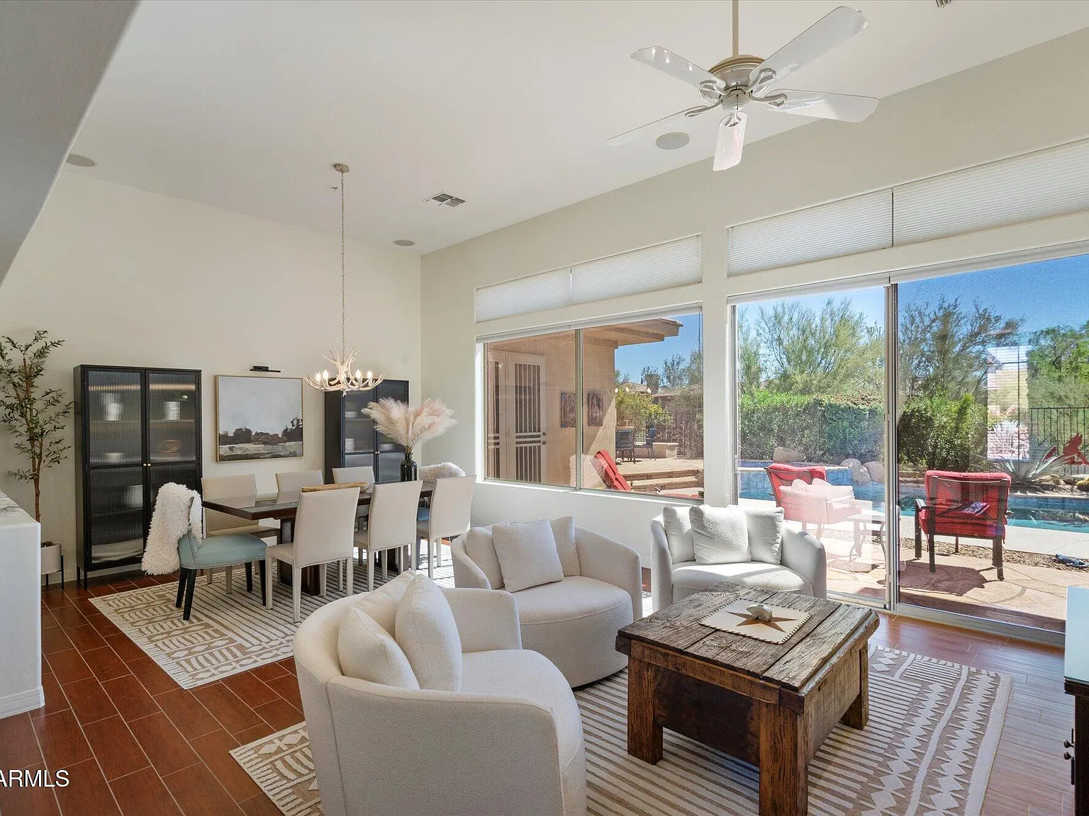 3 bed, 3.0 bath, 2724 sqft, $5,500 — Photo 3