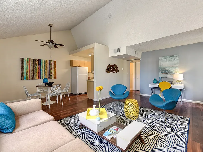 Vineyard Terrace Apartments — Photo 26