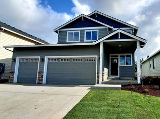 292 NE Regan Hill Loop, Estacada, OR 97023