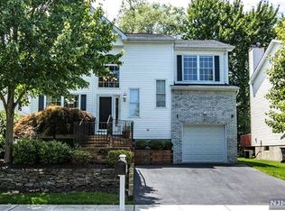 763 Manchester Way, Paramus, NJ 07652
