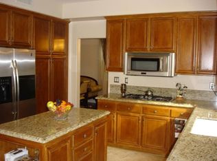 27463 Whitefield Pl, Santa Clarita, CA 91354