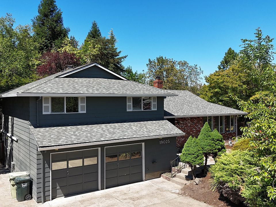 1st image of 19025 SW Brooklawn Ct
