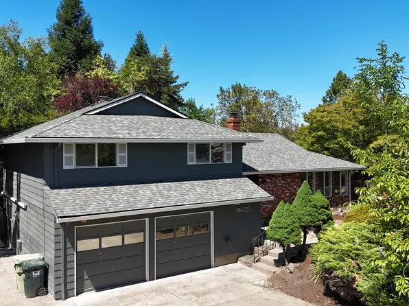 19025 SW Brooklawn Ct, Aloha, OR 97003