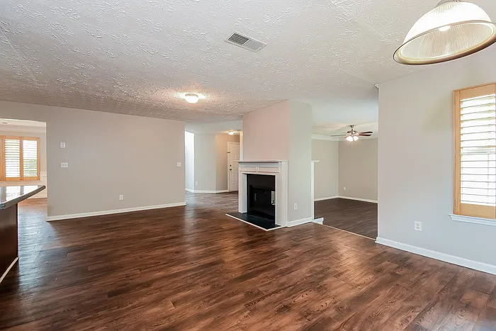 2427 Napa Valley Dr — Photo 6