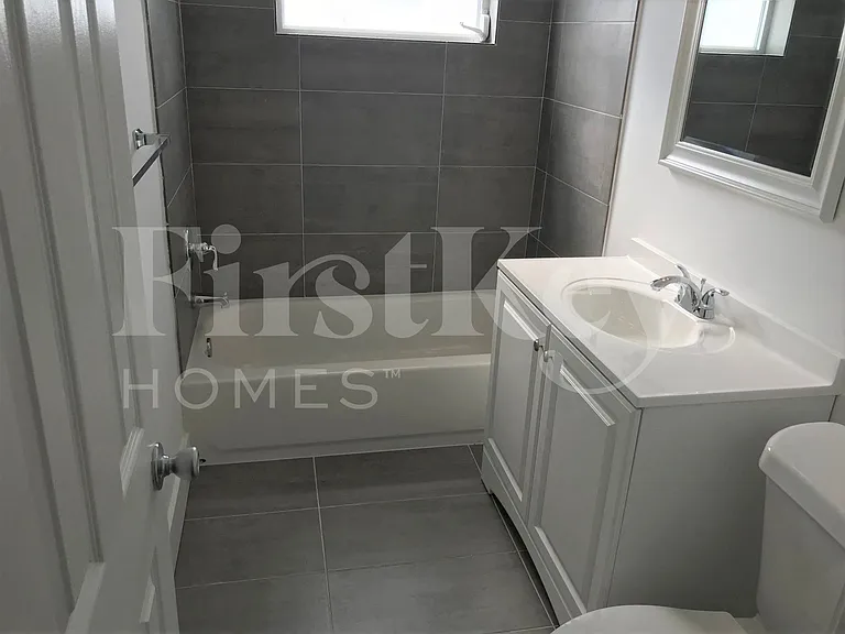 1420 NW 176th Ter — Photo 16