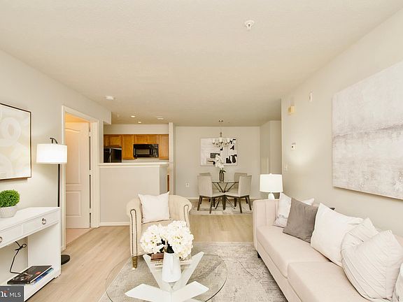 5th image of 8931 Town Center Cir #6-105