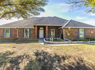 118 Springfield Ln, Waxahachie, TX 75165